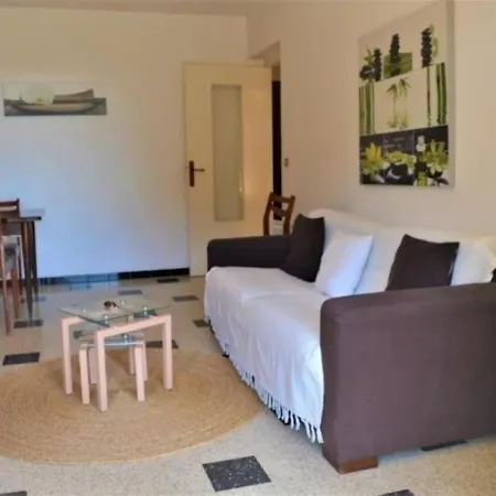 2 Pieces 4 Couchages Les Mimosas 1 Bormes-les-Mimosas
