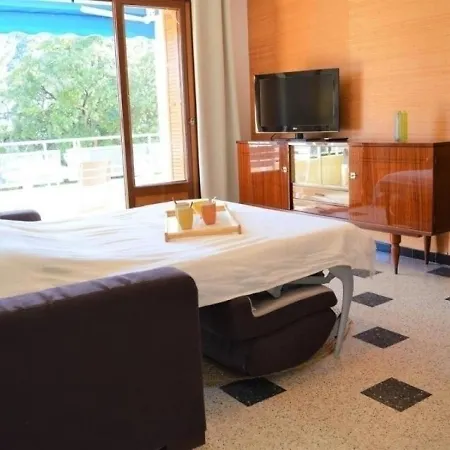 2 Pieces 4 Couchages Les Mimosas 1 Bormes-les-Mimosas
